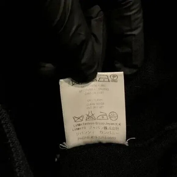 Givenchy black banded sleeve crew neck sweater size L - Picture 10 of 10